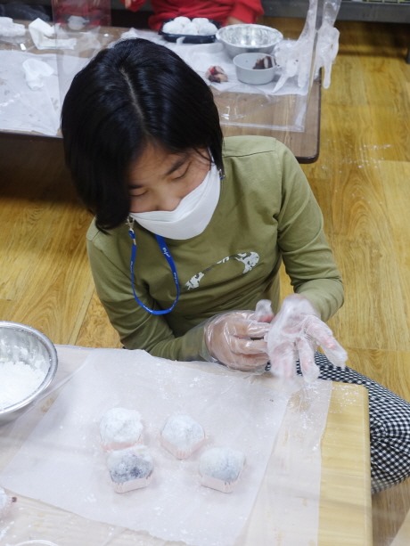 e_2021-4-8-요리놀이 (10).JPG