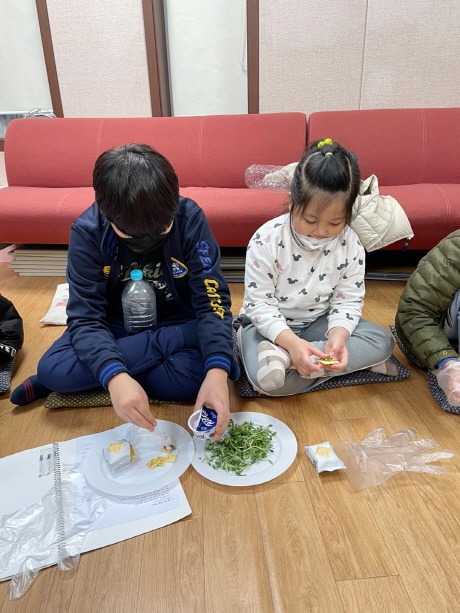 e_2021-3-20-주말가족텃밭놀이 (1).jpg