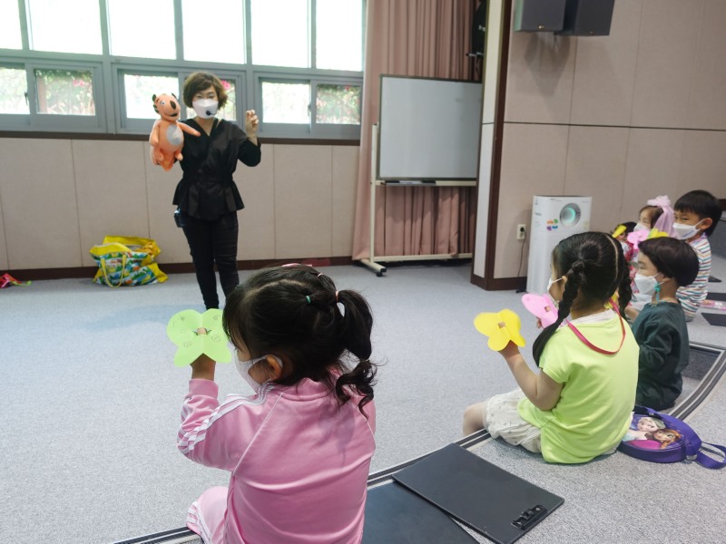 2021-5-22-도서관에서 놀아요 A (1).JPG