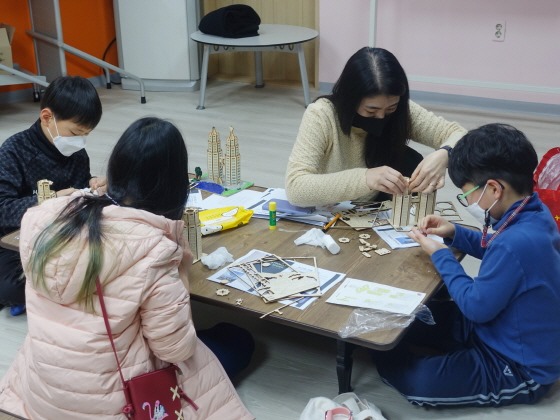 e_2021-1-18-랜드마크짓기 (2).JPG