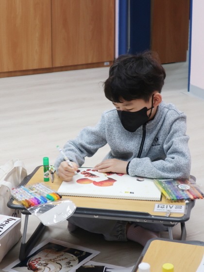 e_2022-03-19 미술로표현해요 (4).JPG