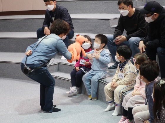 e_2022-03-26 도서관에서놀아요_홈 (3).JPG