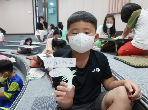 e_2022-09-17 독서의달_작가만남 (12).JPG