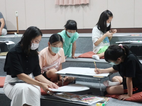 e_2022-09-17 독서의달_작가만남 (18).JPG