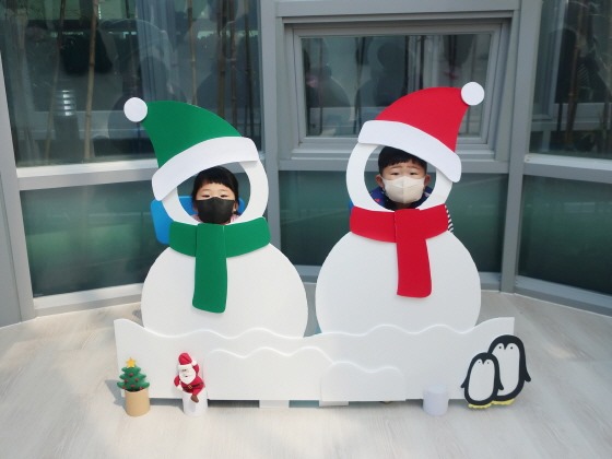 e_2022-12-10 19주년개관_눈사람 (3).JPG