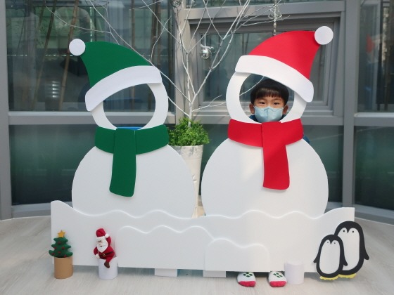 e_2022-12-10 19주년개관_눈사람 (7).JPG