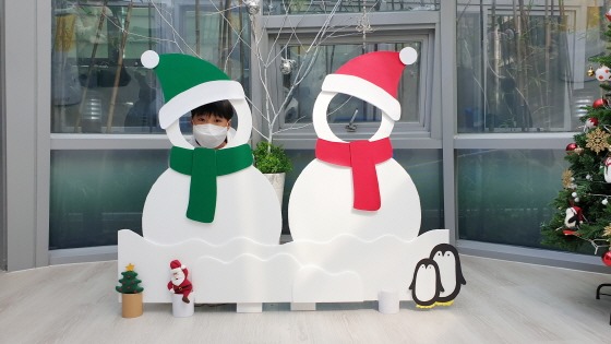e_2022-12-10 19주년개관_눈사람 (12).jpg