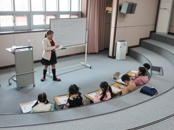 e_23-03-15-영어그림책 (8).JPG