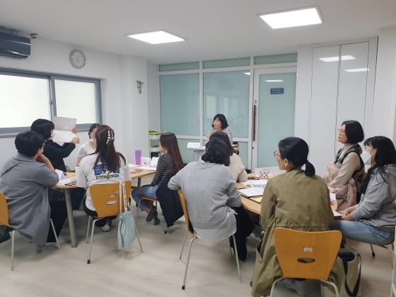 e_23-03-13 그림책깊이읽기.jpg