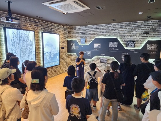 s_05-04-27 역사탐방 (4).jpg